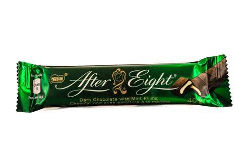 After eight chocolat noir fourré à la menthe after eight (40g) - dark chocolate with mint filling (40 g)