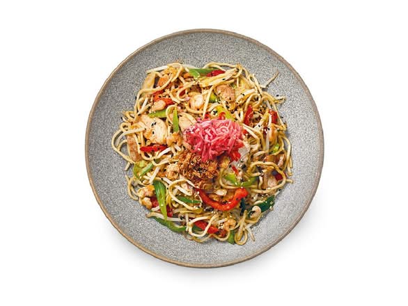 chicken + prawn yaki soba