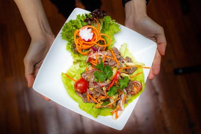 Yum Neur Salad