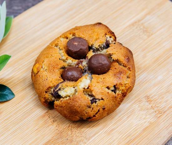 Nuts Choc Cookie