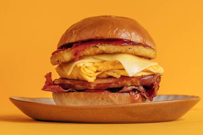 The Ultimate: Bacon, Egg, Ham & Hashbrown