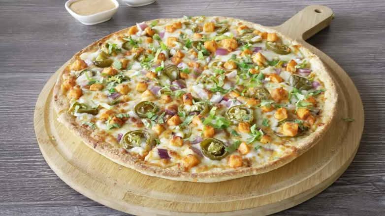 Achari Paneer Pizzatwist
