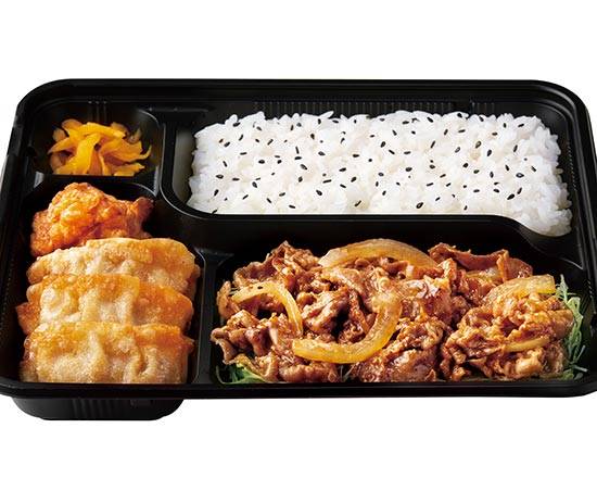 スタミナ牛焼肉弁当 Stamina" grilled beef lunch box with deep-fried gyoza