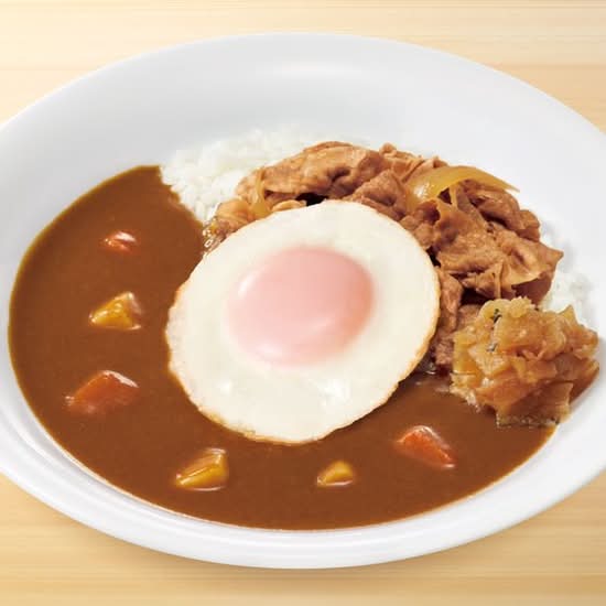 【チーズインハンバーグ付】目玉焼き牛カレー Pork Curry Rice w/ Beef & Sunny-Side-Up Egg