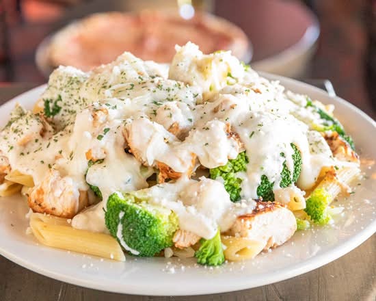 Chicken, Broccoli Alfredo