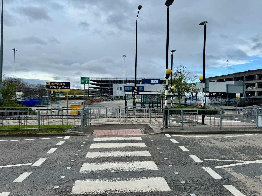 Manchester Airport Terminal 3 Dropoff & Pickup Rideshare Information | Uber