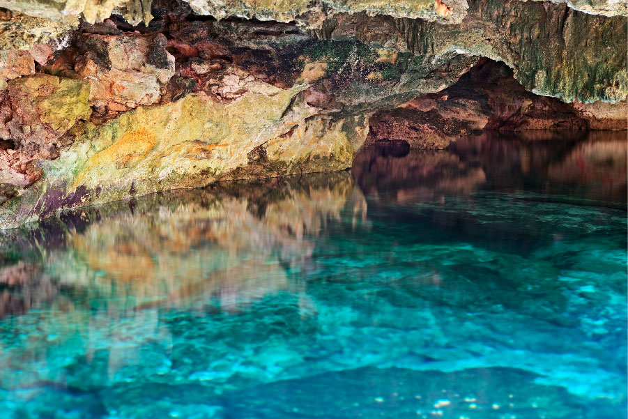 Laguna en Los Tres Ojos