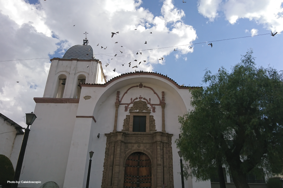 Fachada de la Iglesia de San Pedro en La Paz, Bolivia