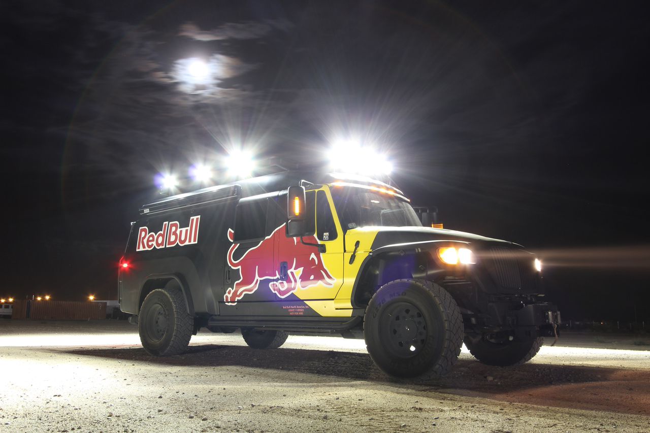 TUCSON – The Red Bull Sound Select Tour Bus Is Arriving In Arizona Now