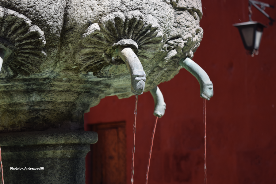 Detalles de la fuente en la plaza Zocodover