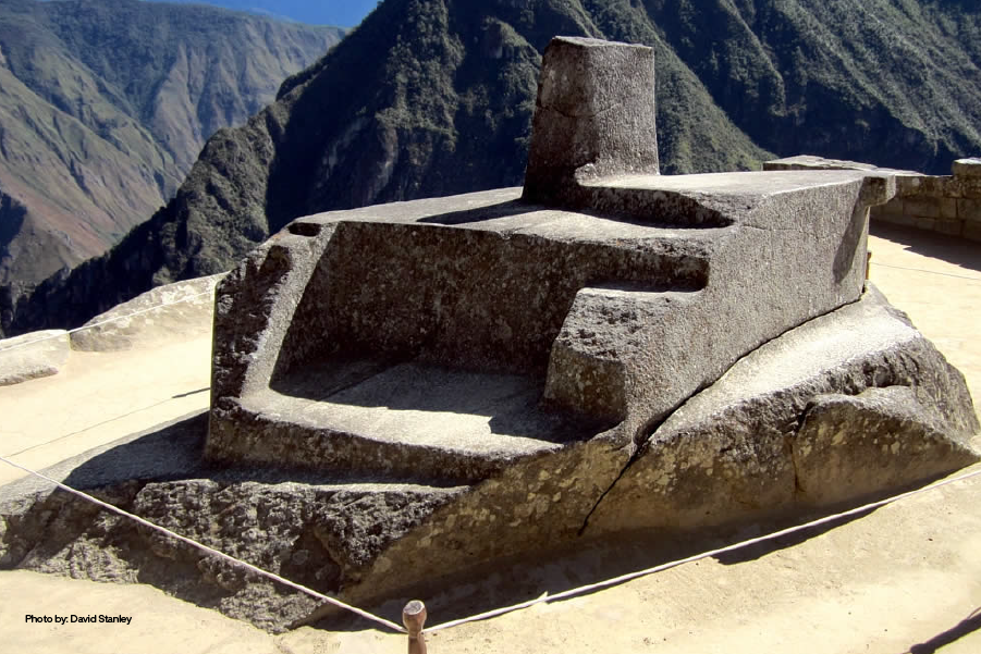  Reloj solar usado por los Incas, en Machu Picchu