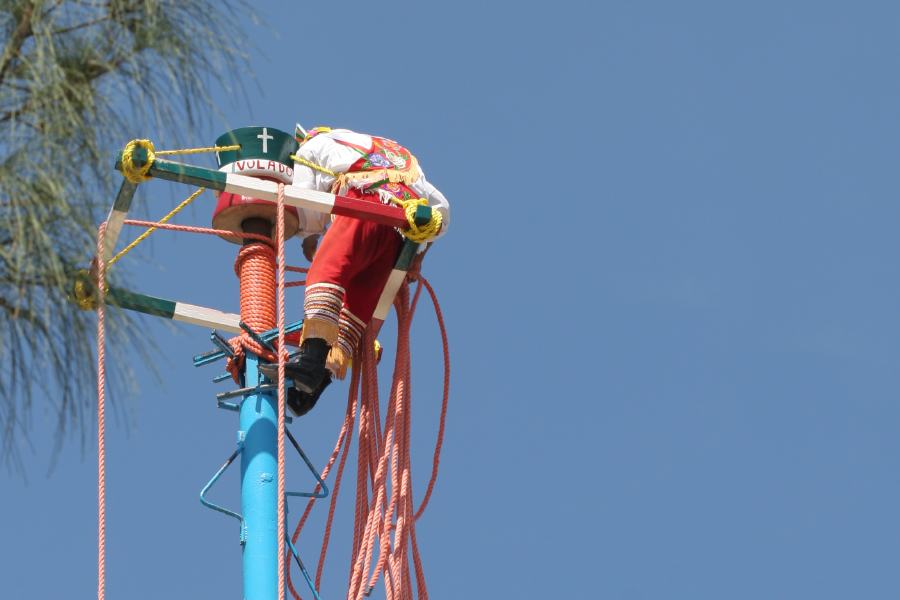 Danza del Palo Volador