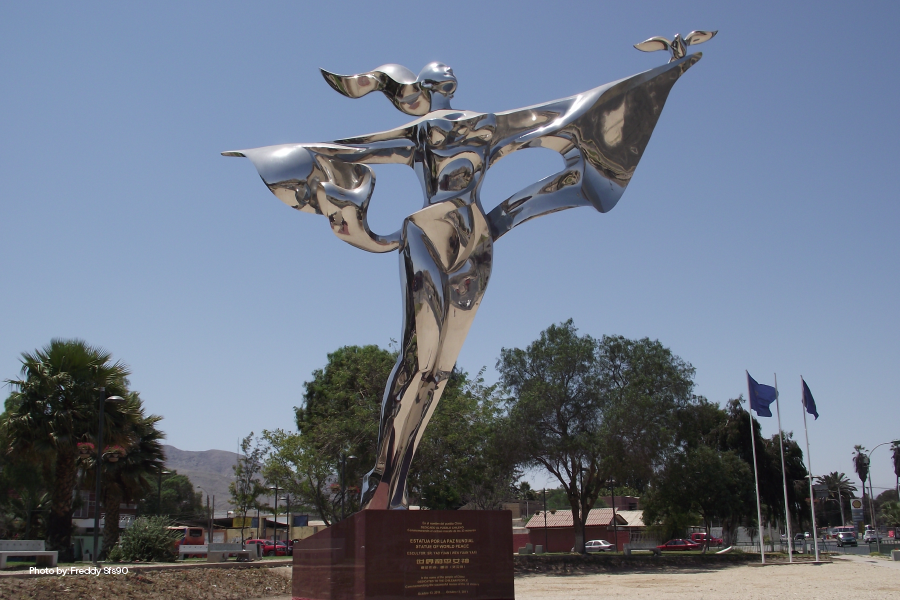 La Escultura por la Paz Mundial
