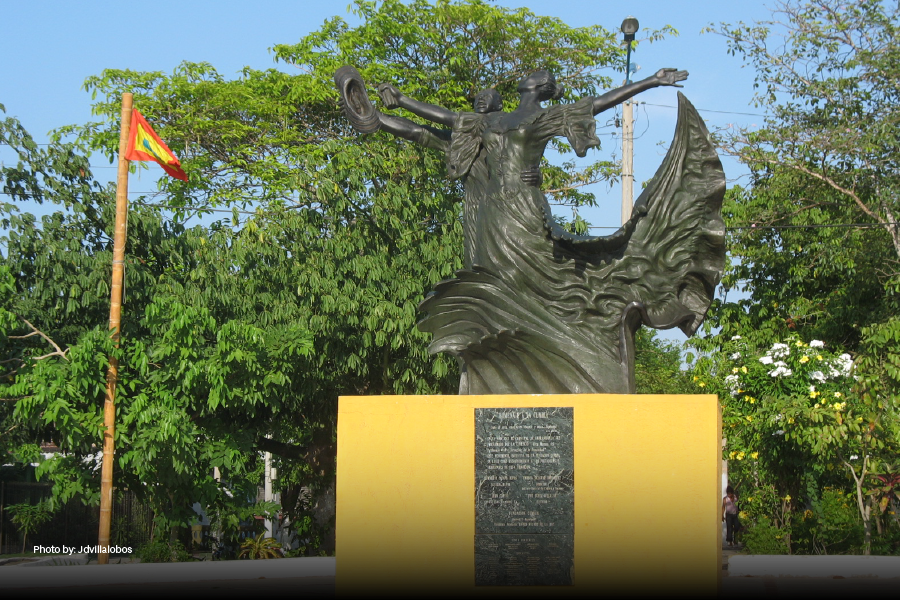 Monumento en el Parque Bulevar Del Recreo