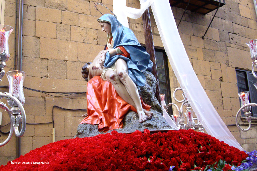 la vigilia de pascual en San Salvador
