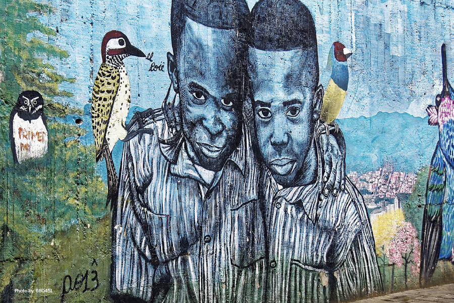 Santo Domingo Savio graffiti en Medellín